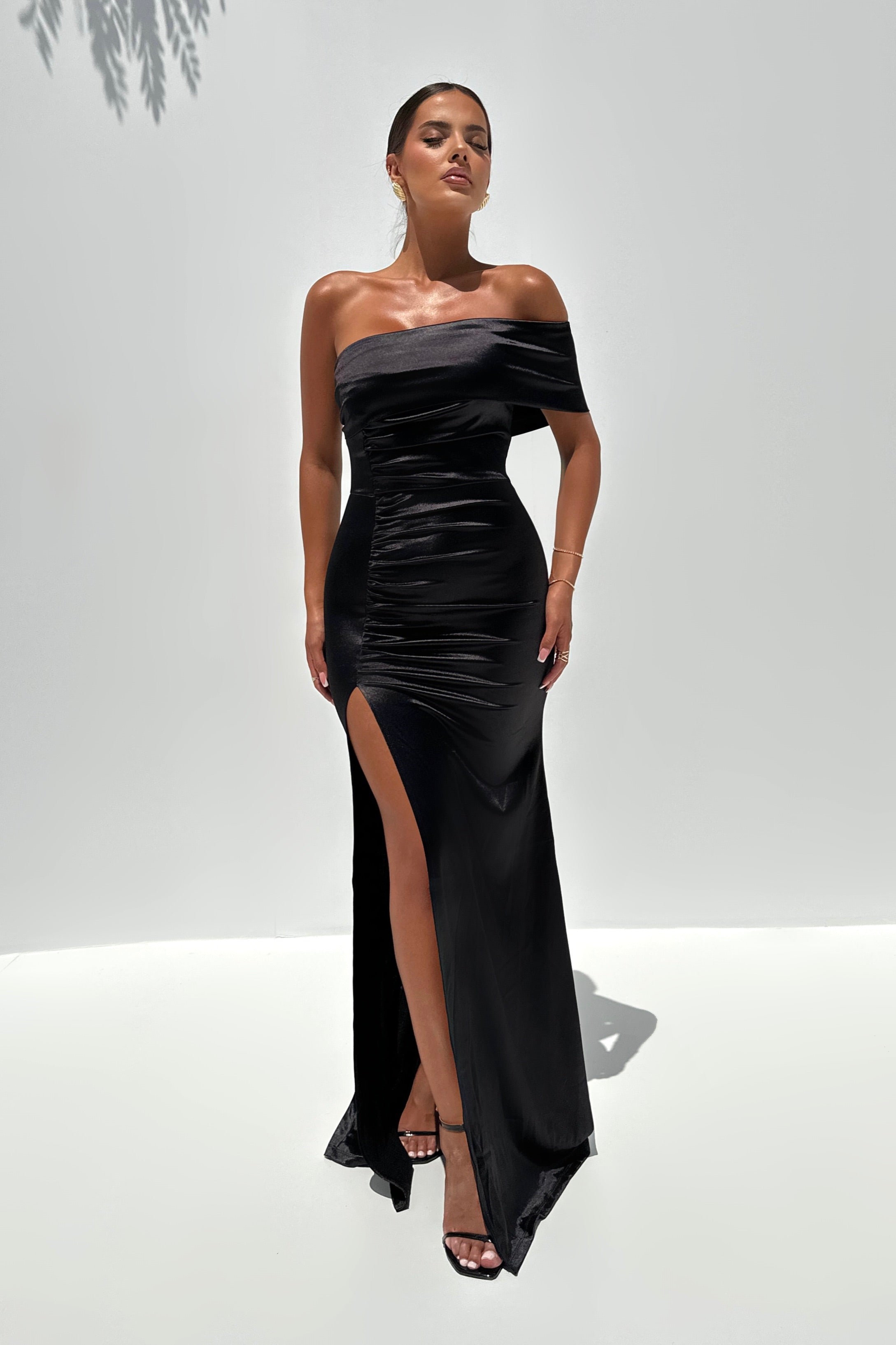 Romi Black Dress