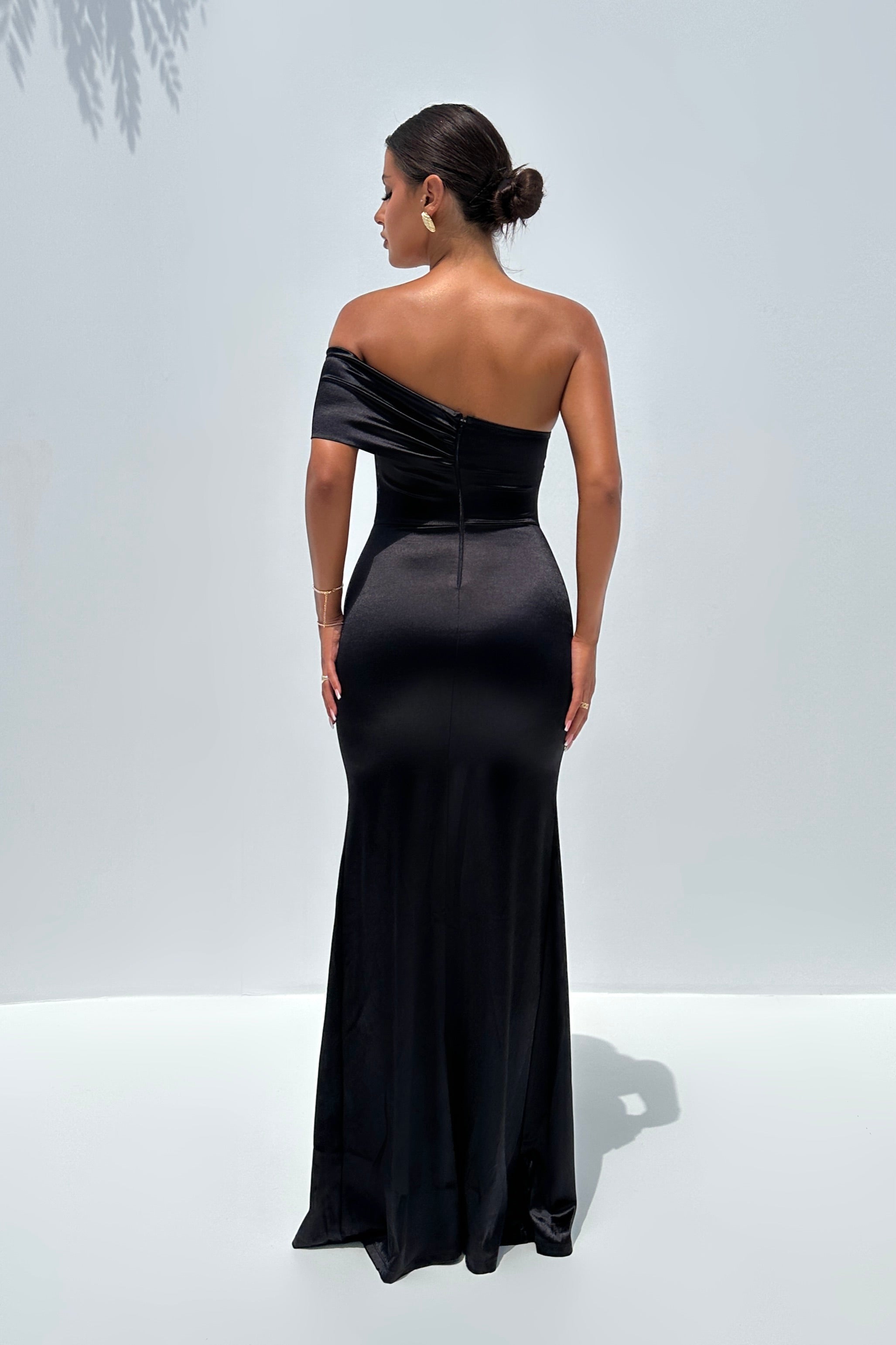 Romi Black Dress
